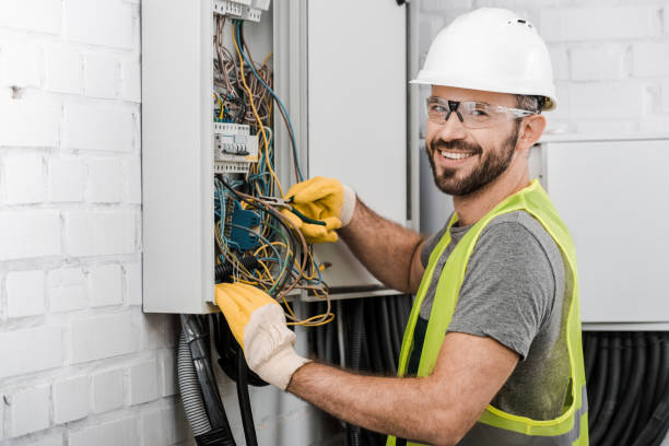 Best Local Electrician Companies  in Howey In The Hills, FL