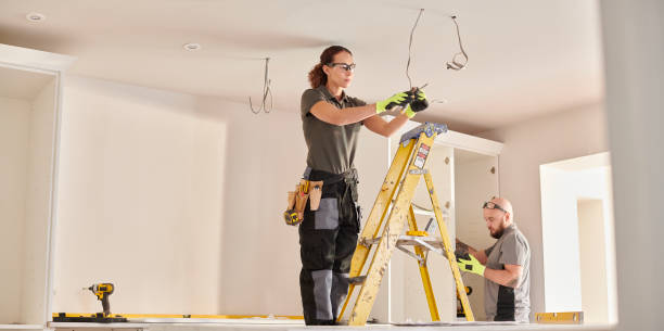 Best Affordable Emergency Electrician  in Howey In The Hills, FL